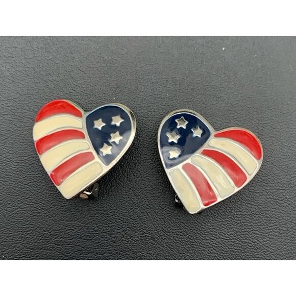 Vintage Silver Tone Red White & Blue American Flag Heart Shape Clip On Earrings - Picture 2 of 4